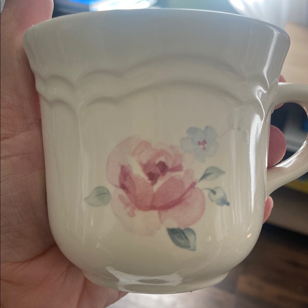 Pfaltzgraff set of 10 mugs White Floral Ceramic Mug with Vintage Charm
